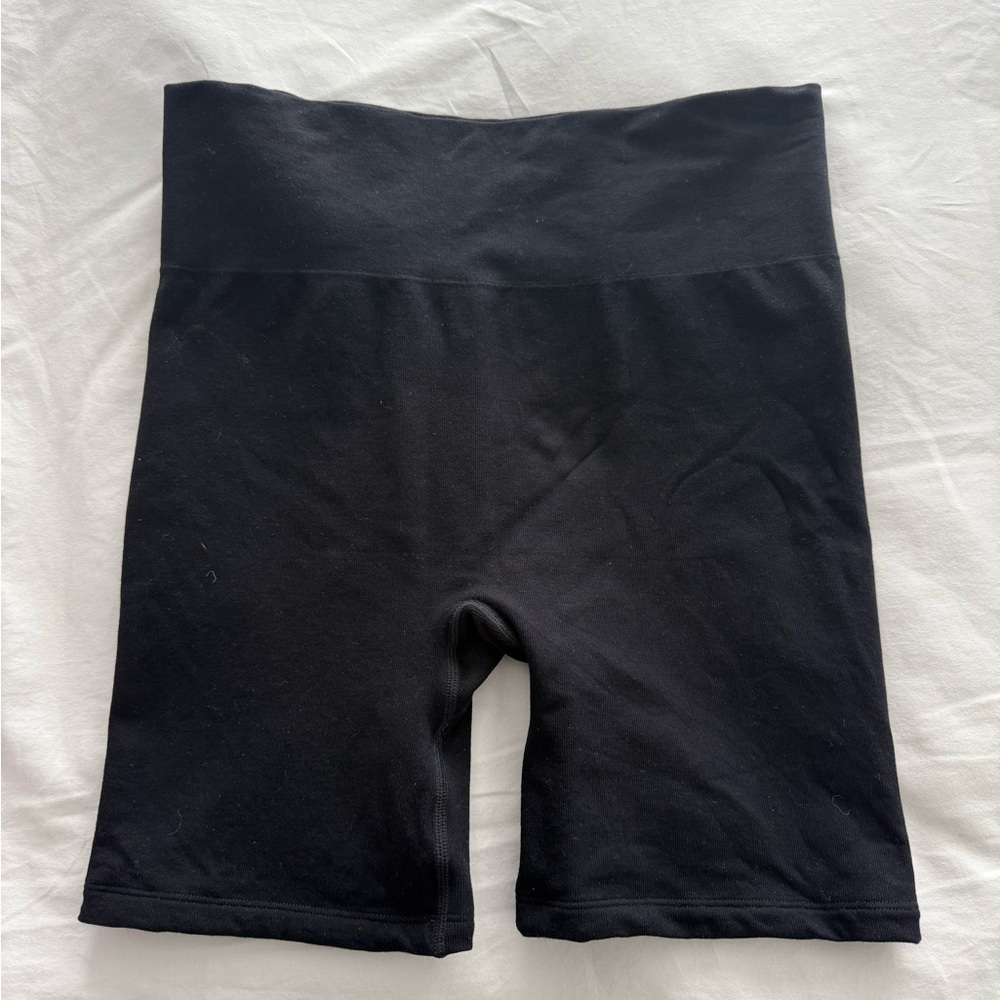 Kindred Bravely Black Bike Shorts